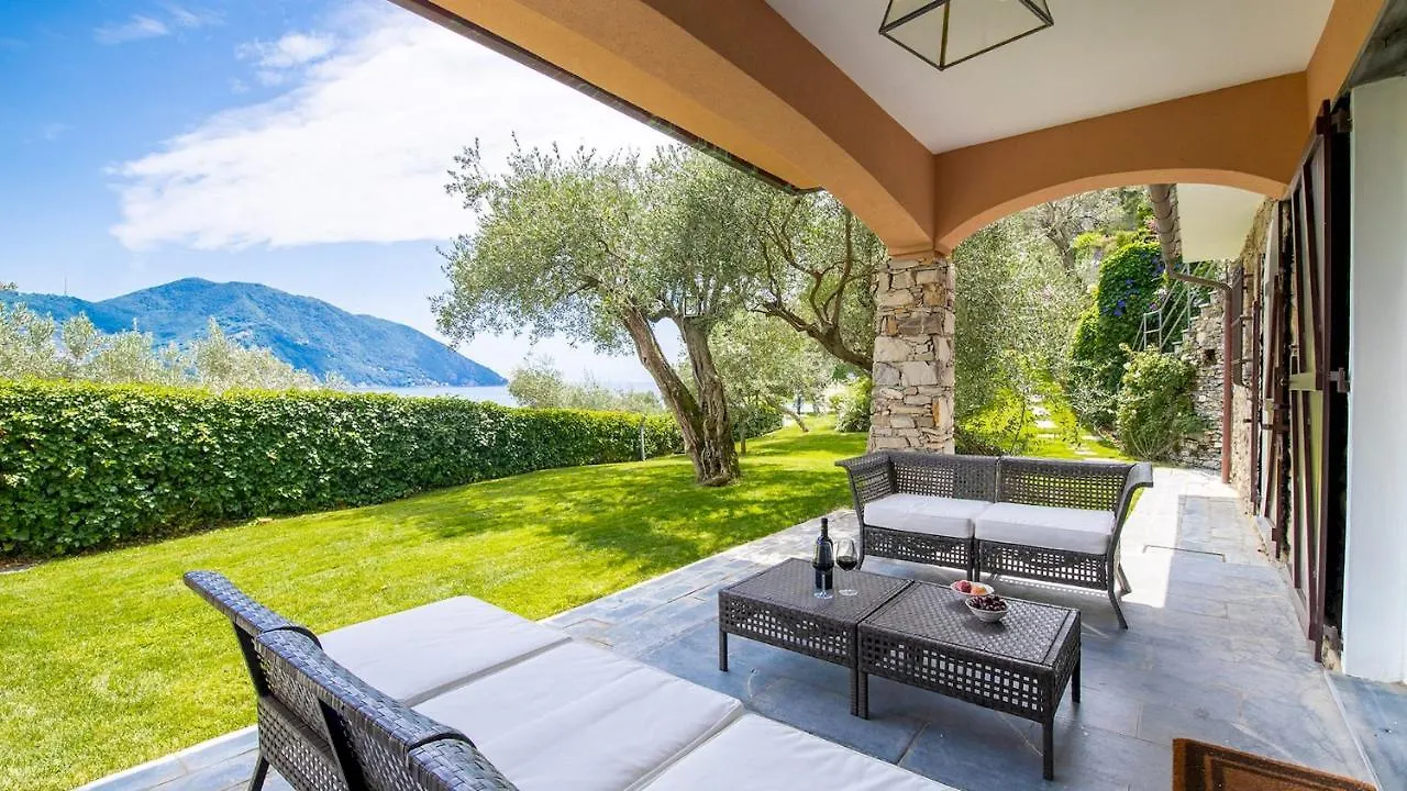 Villa Baia Blu 12, Emma Villas Camogli